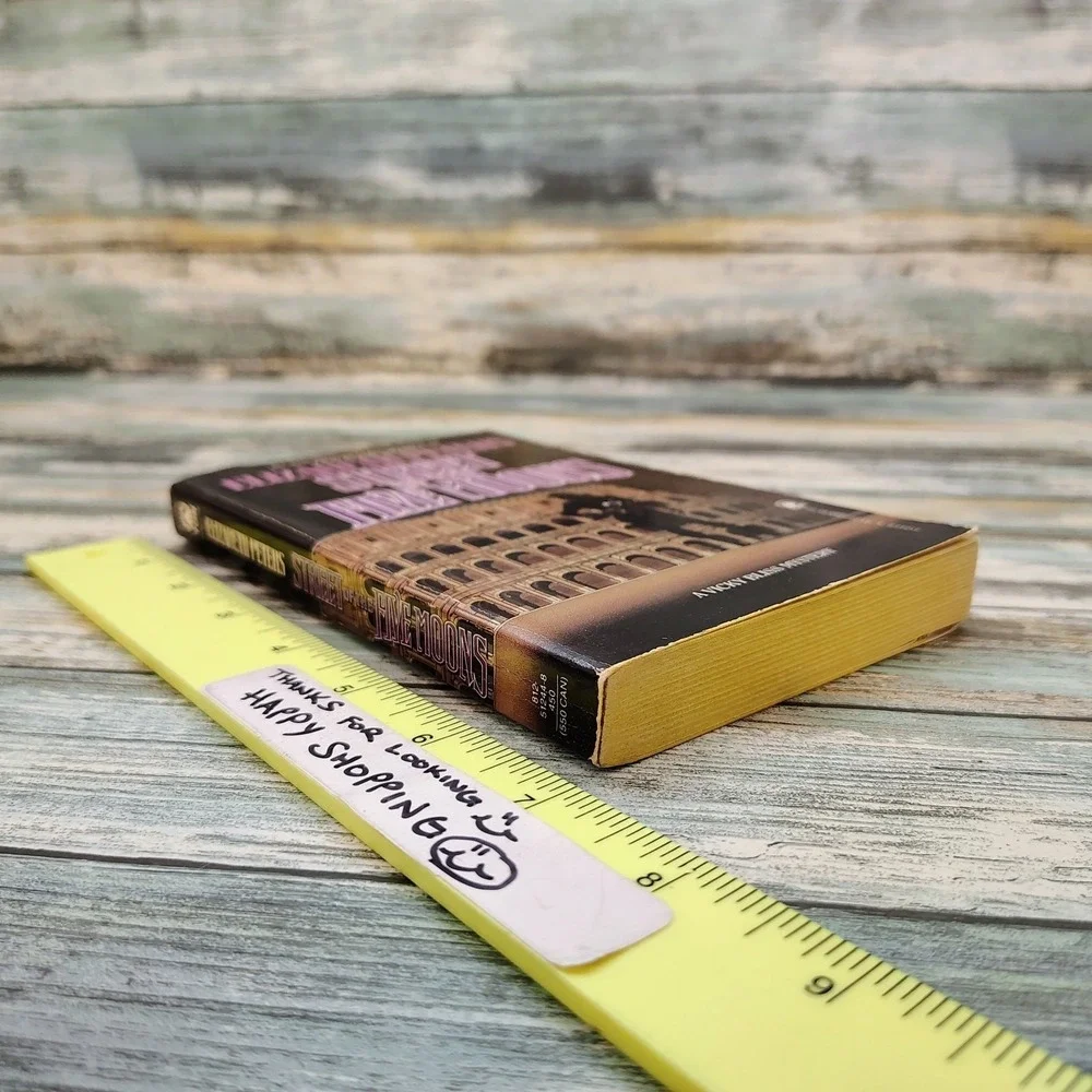 Street of the Five Moons Elizabeth Peters 1987 Tor 1st Ed Vicky Bliss Mystery PB